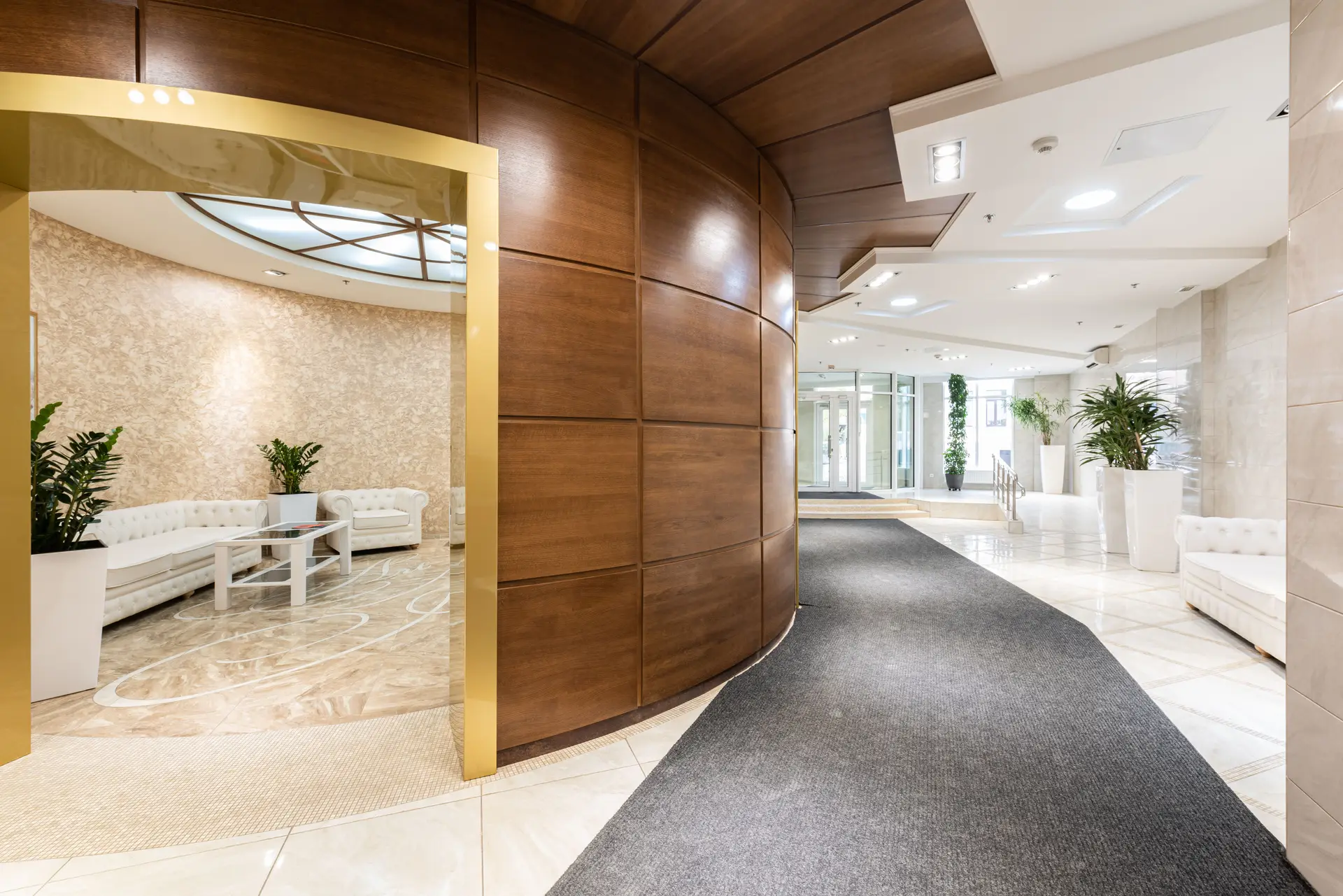 Lobby and Public Transport Info